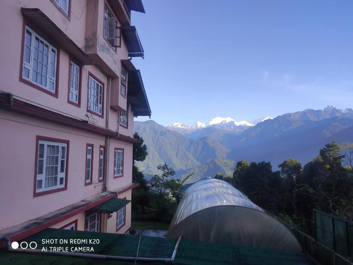 Ifseen Villa Pelling Exterior foto