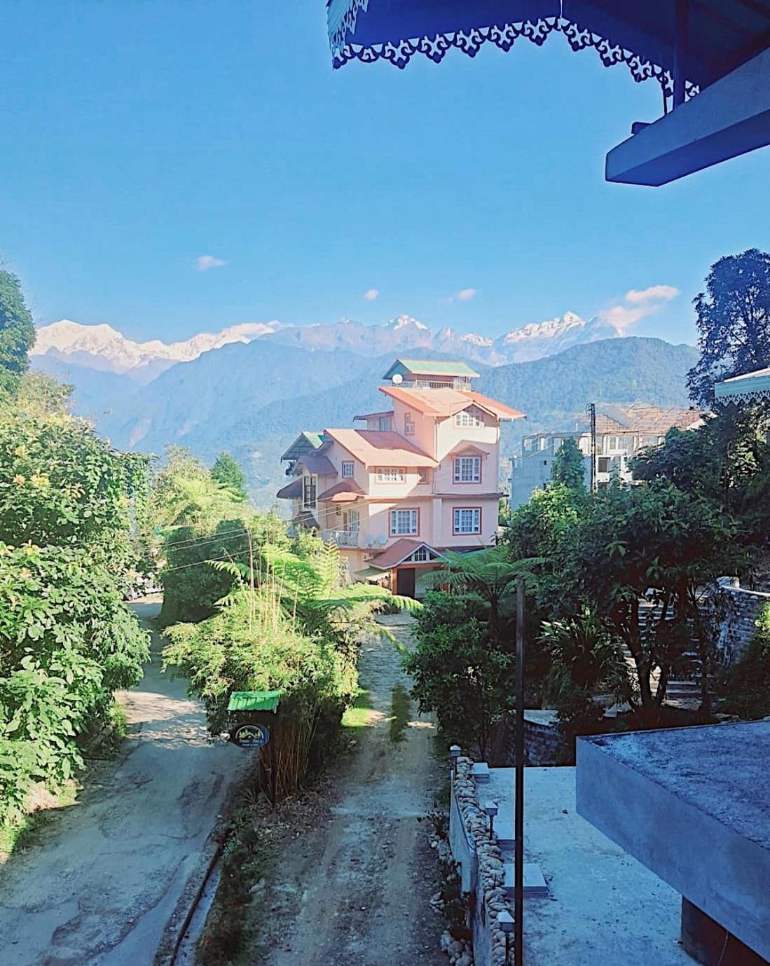 Ifseen Villa Pelling Exterior foto