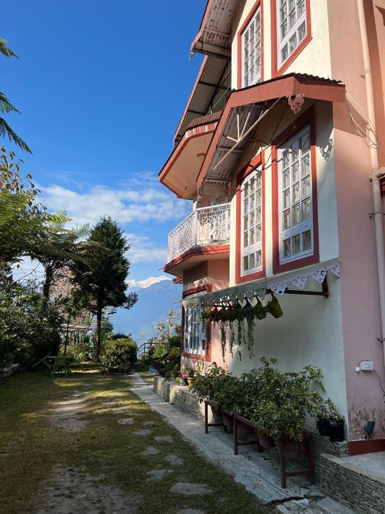 Ifseen Villa Pelling Exterior foto